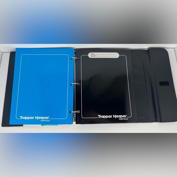 Trapper Keeper Retro Design 1” Binder Including 2 Folders Mead NEW - Picture 9 of 12